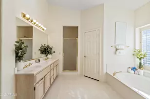 10737 E Terra Dr, Scottsdale, AZ 85258 - Photo 34