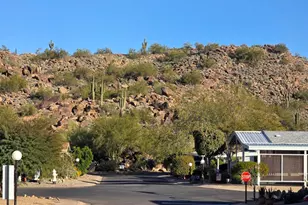 2233 E Behrend Dr, Phoenix, AZ 85024 - Photo 4