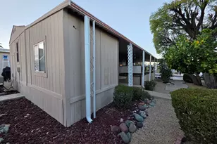 2233 E Behrend Dr, Phoenix, AZ 85024 - Photo 38