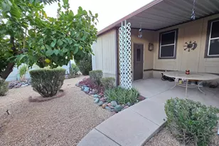 2233 E Behrend Dr, Phoenix, AZ 85024 - Photo 34