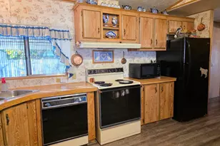 2233 E Behrend Dr, Phoenix, AZ 85024 - Photo 18