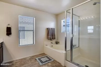 12039 W Leather Lane, Peoria, AZ 85383 - Photo 18