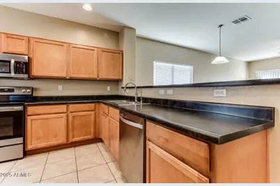 17711 W Marshall Lane, Surprise, AZ 85388 - Photo 6