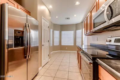 17711 W Marshall Lane, Surprise, AZ 85388 - Photo 8