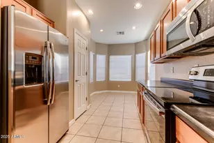 17711 W Marshall Ln, Surprise, AZ 85388 - Photo 8