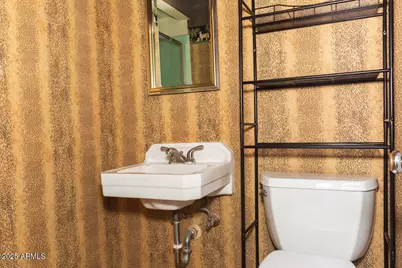 2601 N 68th Place, Scottsdale, AZ 85257 - Photo 32