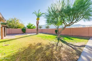 1813 E Ellis Dr, Tempe, AZ 85282 - Photo 56
