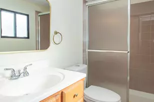 1813 E Ellis Dr, Tempe, AZ 85282 - Photo 38