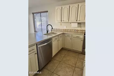 7442 W Via Del Sol Drive, Glendale, AZ 85310 - Photo 6