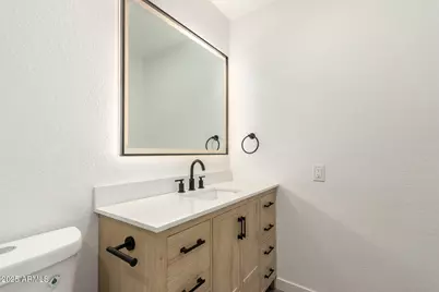 2319 W Wethersfield Road, Phoenix, AZ 85029 - Photo 16