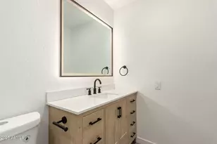 2319 W Wethersfield Rd, Phoenix, AZ 85029 - Photo 16