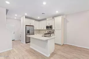 729 E Zesta Ln, Gilbert, AZ 85297 - Photo 2