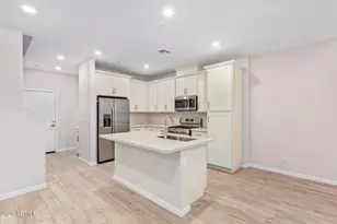 729 E Zesta Ln, Gilbert, AZ 85297 - Photo 2