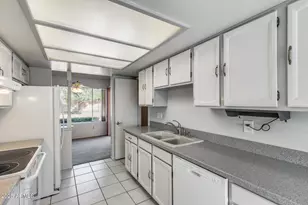 4442 E Kelton Ln, Phoenix, AZ 85032 - Photo 18