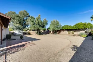 4442 E Kelton Ln, Phoenix, AZ 85032 - Photo 36