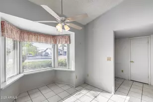 4442 E Kelton Ln, Phoenix, AZ 85032 - Photo 4