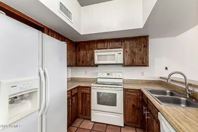 14002 N 49th Avenue #1012, Glendale, AZ 85306 - Photo 10