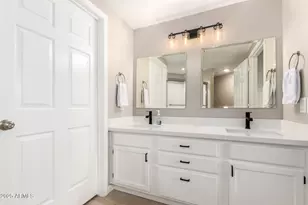 10410 N Cave Creek Rd, Phoenix, AZ 85020 - Photo 14