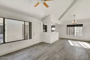 9221 N 59th Ave, Glendale, AZ 85302 - Photo 1