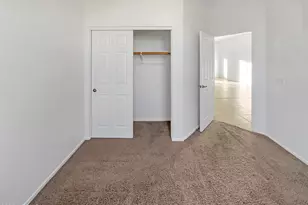 3869 W Charlotte Dr, Glendale, AZ 85310 - Photo 10