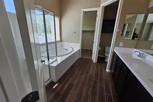 3042 N 33rd Pl, Phoenix, AZ 85018 - Photo 6