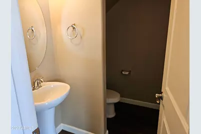 3042 N 33rd Place, Phoenix, AZ 85018 - Photo 18