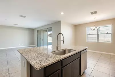 30388 W Amelia Avenue, Buckeye, AZ 85396 - Photo 14