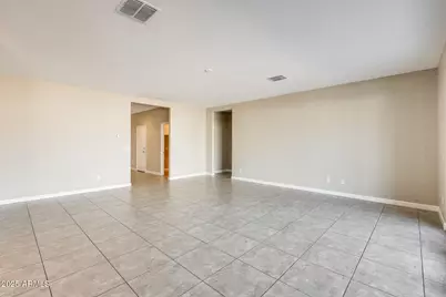 30388 W Amelia Avenue, Buckeye, AZ 85396 - Photo 10