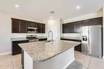 30388 W Amelia Avenue, Buckeye, AZ 85396 - Photo 2