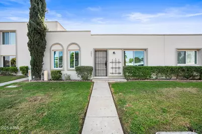 5847 E Thomas Road, Scottsdale, AZ 85251 - Photo 1