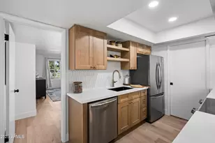 5847 E Thomas Rd, Scottsdale, AZ 85251 - Photo 12