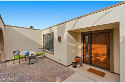 11022 W Crestbrook Drive, Sun City, AZ 85351 - Photo 2