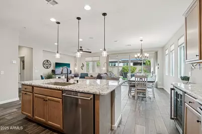 13382 W Palo Brea Lane, Peoria, AZ 85383 - Photo 8