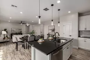 6837 E Peralta Cir, Mesa, AZ 85212 - Photo 14