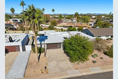 912 W Port Au Prince Lane, Phoenix, AZ 85023 - Photo 1