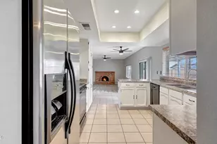 5127 W Shangri La Rd, Glendale, AZ 85304 - Photo 26