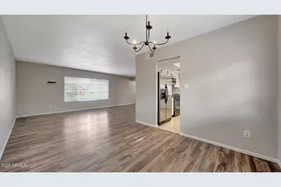 5127 W Shangri La Road, Glendale, AZ 85304 - Photo 12