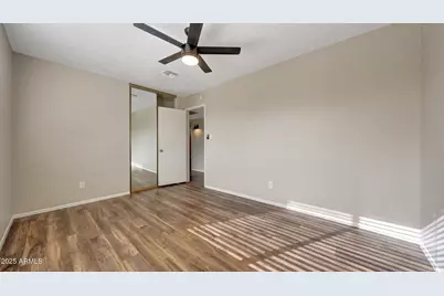 5127 W Shangri La Road, Glendale, AZ 85304 - Photo 32