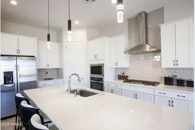 24006 N 171st Drive, Surprise, AZ 85387 - Photo 8