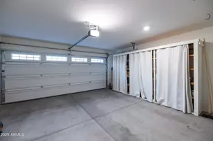 6230 S 34th Dr, Phoenix, AZ 85041 - Photo 32