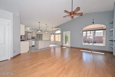 1017 E Montoya Lane, Phoenix, AZ 85024 - Photo 10