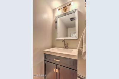 8520 E Montebello Avenue, Scottsdale, AZ 85250 - Photo 10