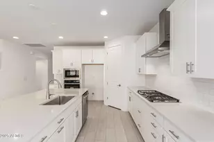 16952 W Desert Ln, Goodyear, AZ 85338 - Photo 4