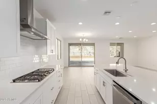 16952 W Desert Ln, Goodyear, AZ 85338 - Photo 6