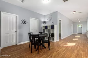 1310 E Parkview Dr, Gilbert, AZ 85295 - Photo 12