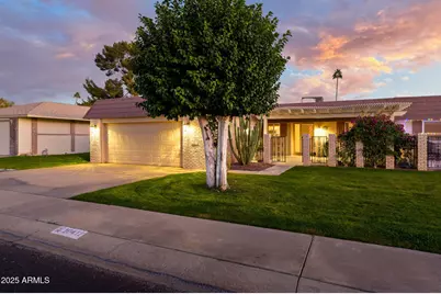 10412 W Roundelay Circle S, Sun City, AZ 85351 - Photo 2