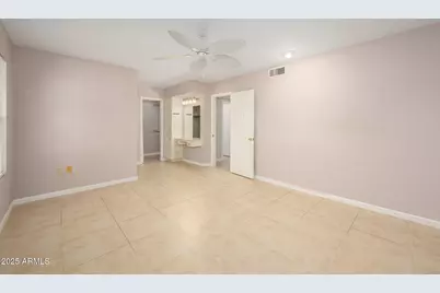 10412 W Roundelay Circle S, Sun City, AZ 85351 - Photo 14