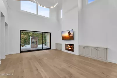 3918 E Crittenden Lane, Phoenix, AZ 85018 - Photo 14