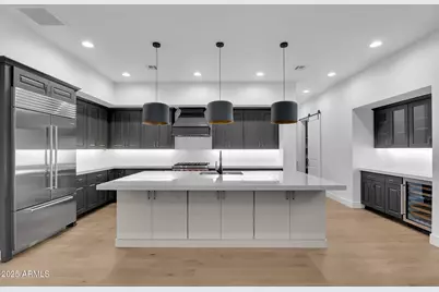 3918 E Crittenden Lane, Phoenix, AZ 85018 - Photo 4