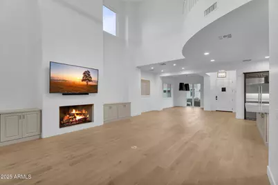 3918 E Crittenden Lane, Phoenix, AZ 85018 - Photo 12